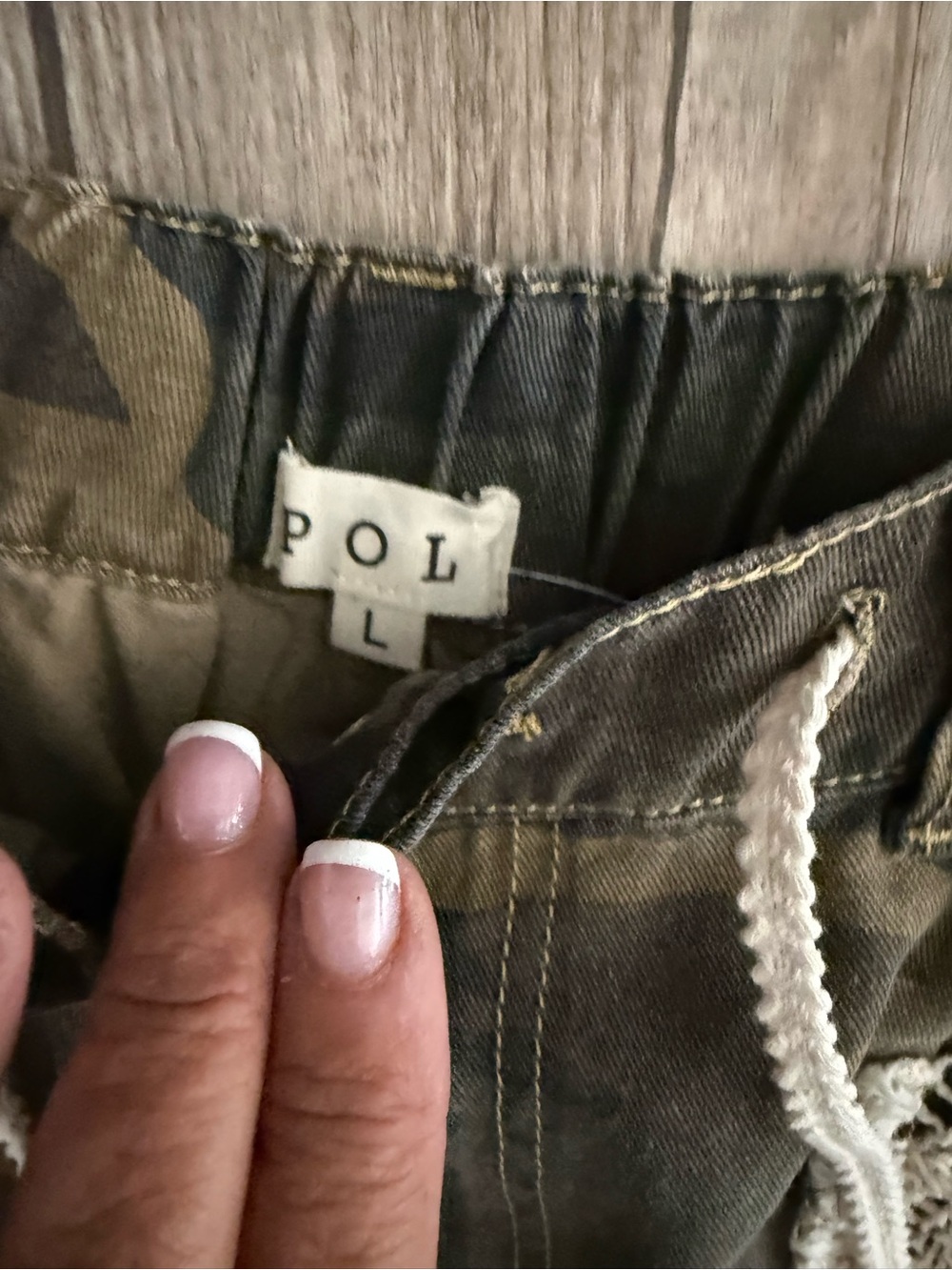 POL Camo Joggers with White Crochet Patches - Picture 5 of 7